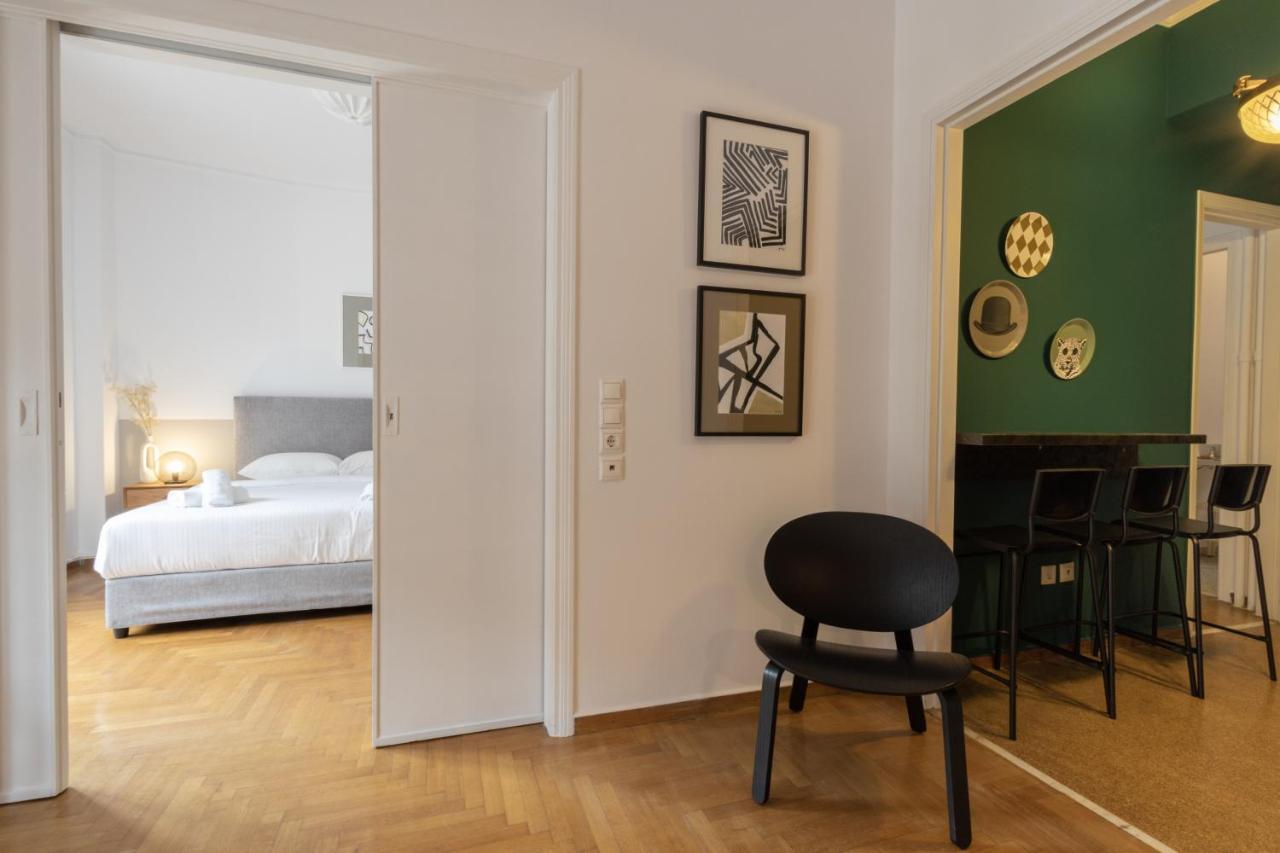 Spacious High-Ceiling 2-Bedroom By Acropolis Museum Atene Esterno foto